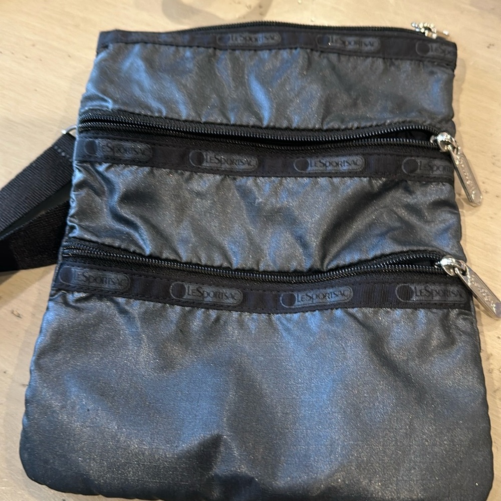 Le Sportsac